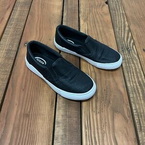 Soda women’s size 5.5 black slip on shoes